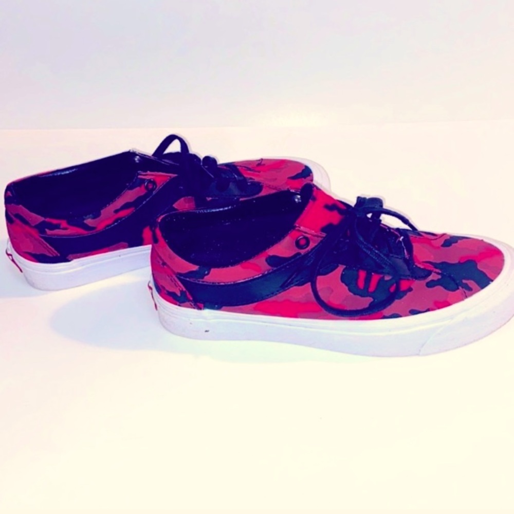 Vans - Picture 6 of 7